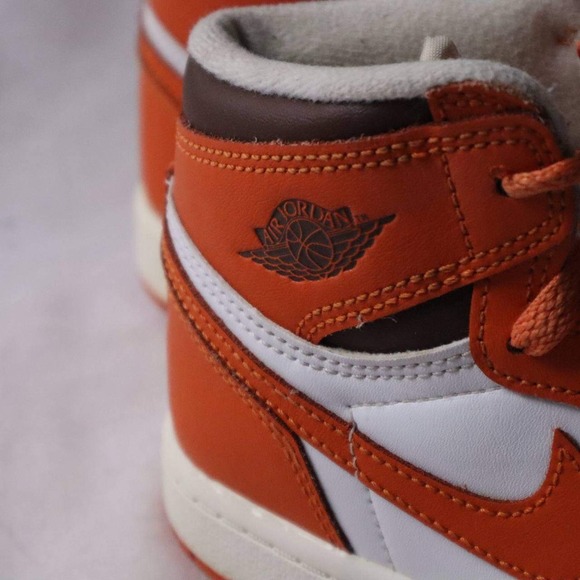Nike Air Jordan 1 Mid GS Youth Size 1.5Y Orange White Basketball Sneakers - Picture 6 of 8